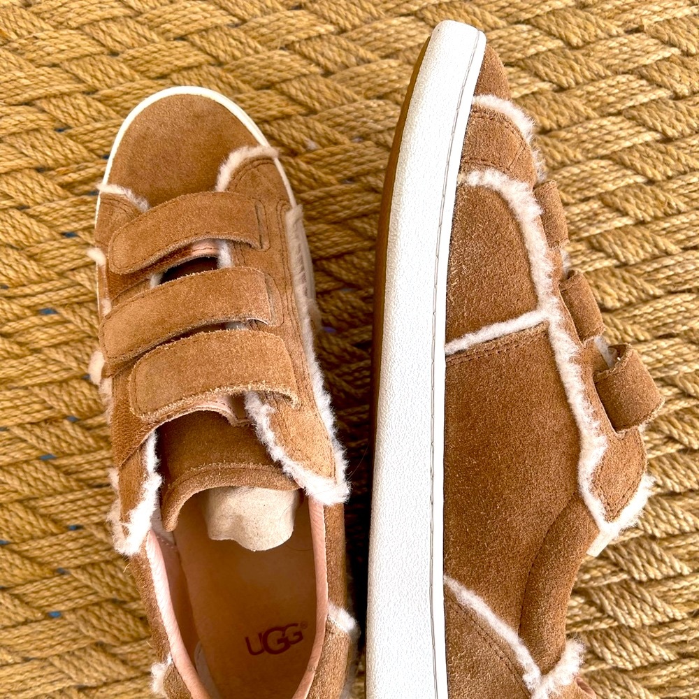 Ugg Shoes - image 4